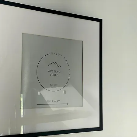 Westendperle Am Olympiastadion Berlin