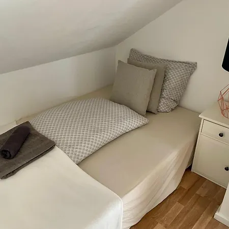 Westendperle Am Olympiastadion