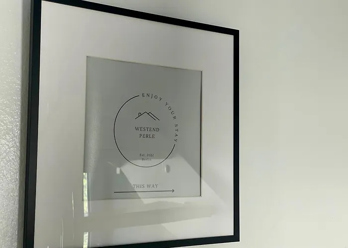 Westendperle Am Olympiastadion Berlin